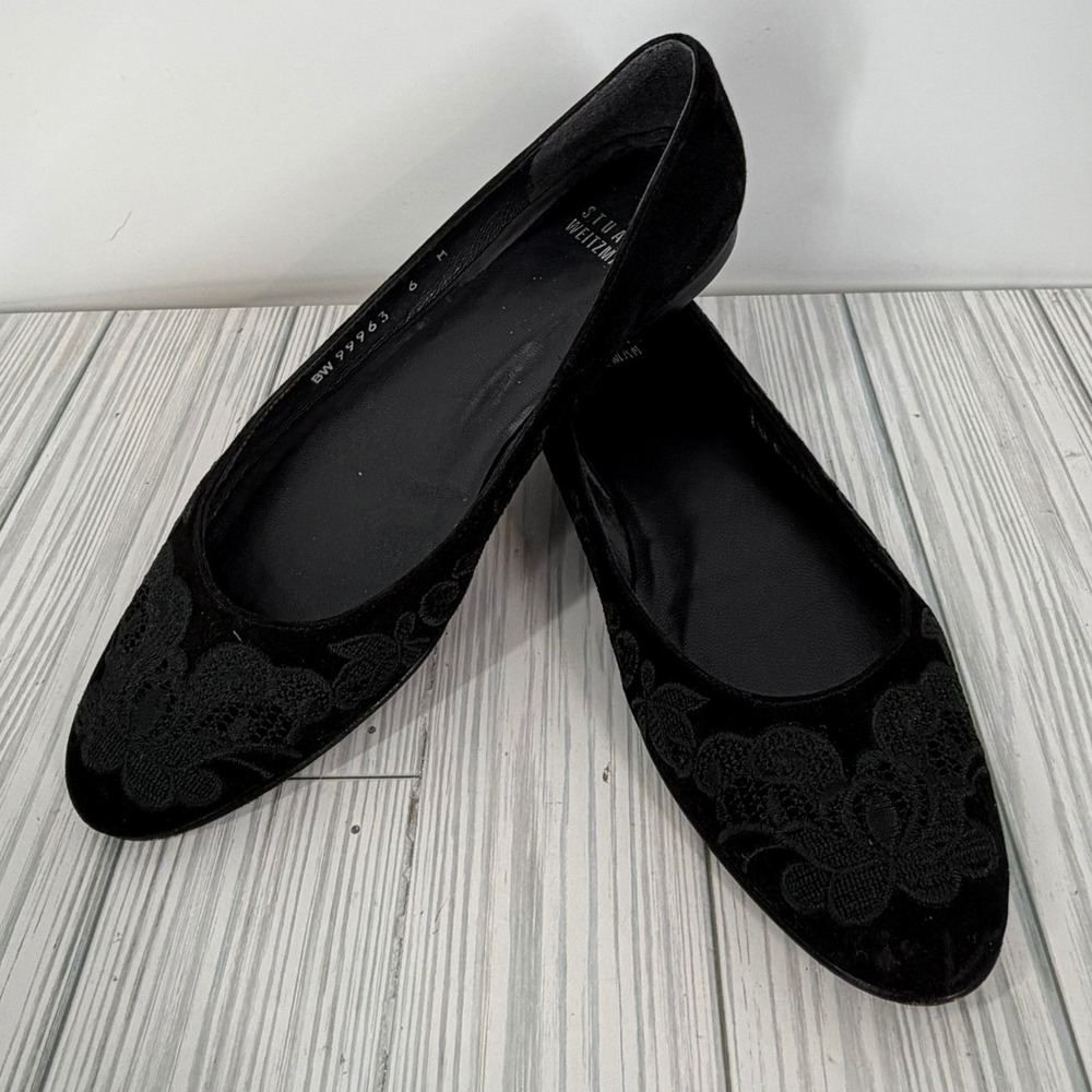Stuart Weitzman Black Suede Lace Floral Embroidery Ballet Flats Women's Size 6M